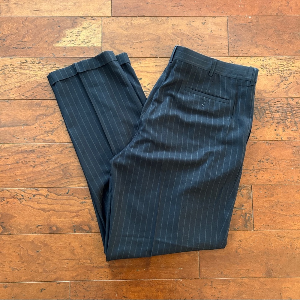 Roundtree & Yorke Pants Mens 36x34 Navy Pinstripe Trouser Pleated Cuffed Slacks